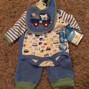 Infant outfit